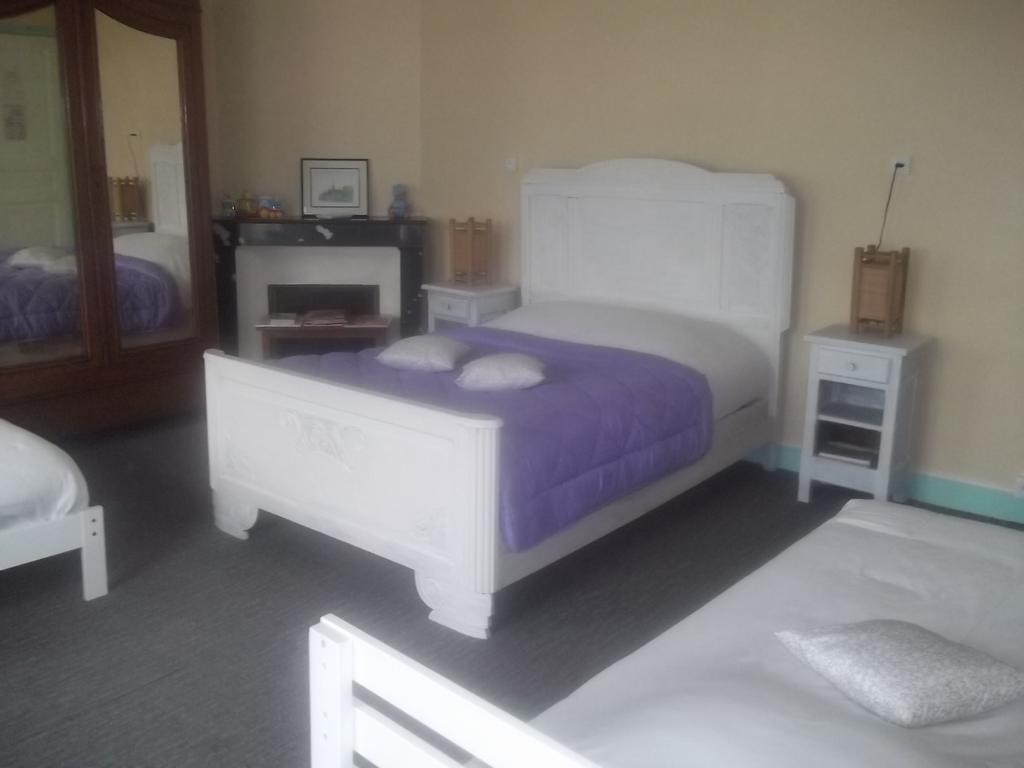 Hotel Des Cotes De Meuse Saint-Maurice-sous-les-Côtes エクステリア 写真