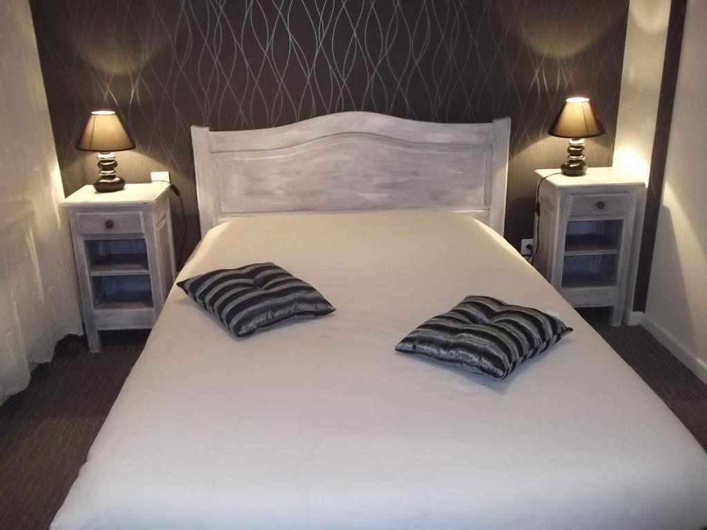 Hotel Des Cotes De Meuse Saint-Maurice-sous-les-Côtes 部屋 写真
